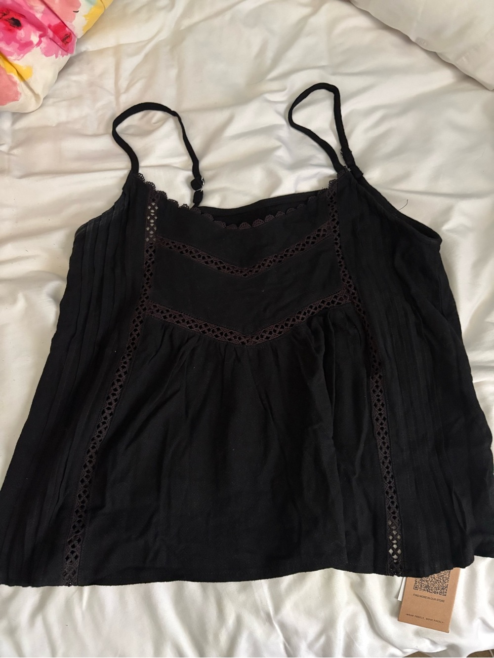 Black Lace-Trim Cami Tank Top - Women
